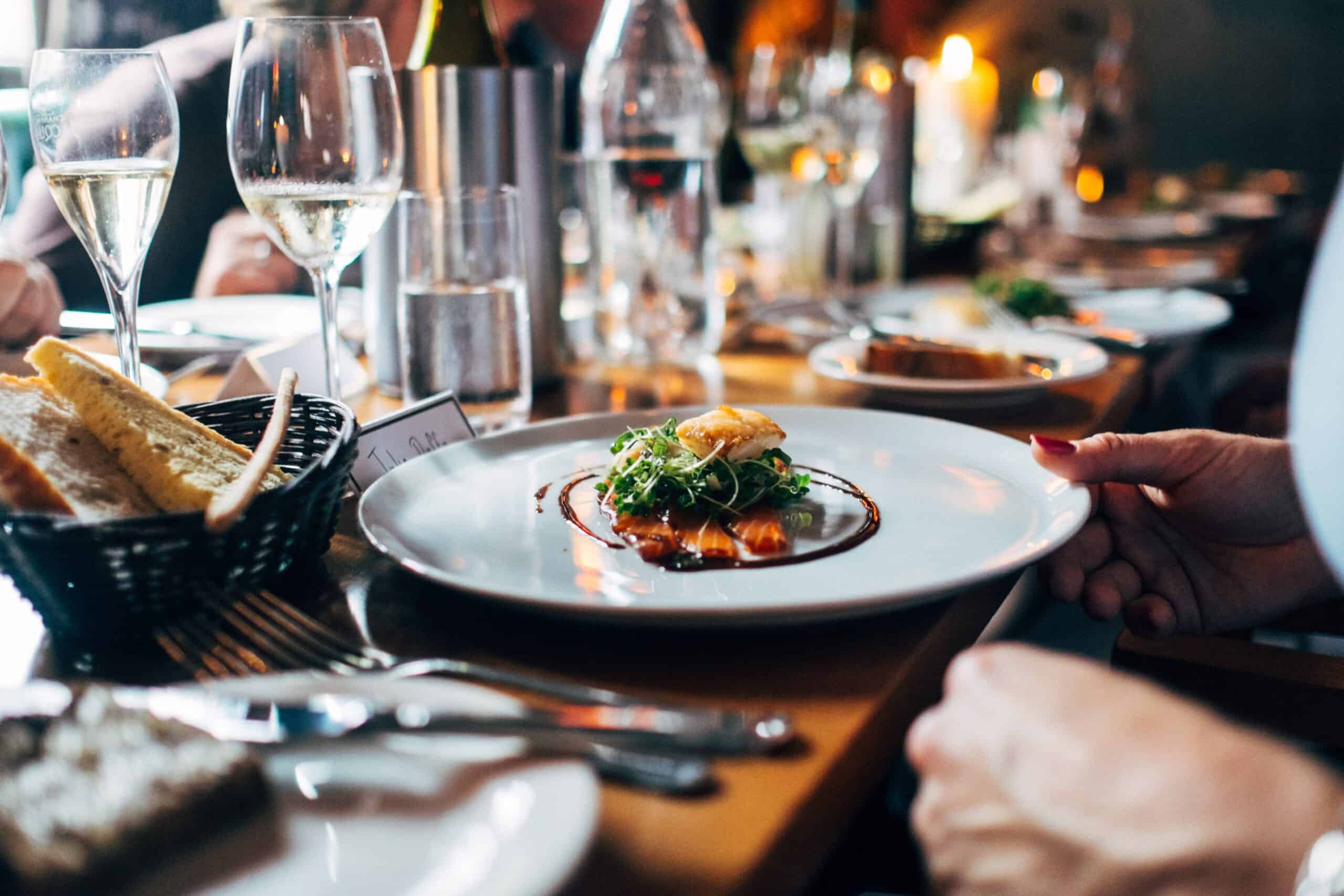 10 ways to attract more guests to your restaurant