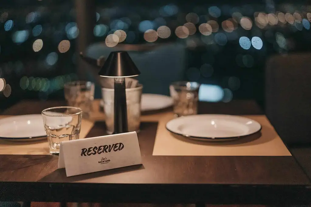 Restaurant table reservation